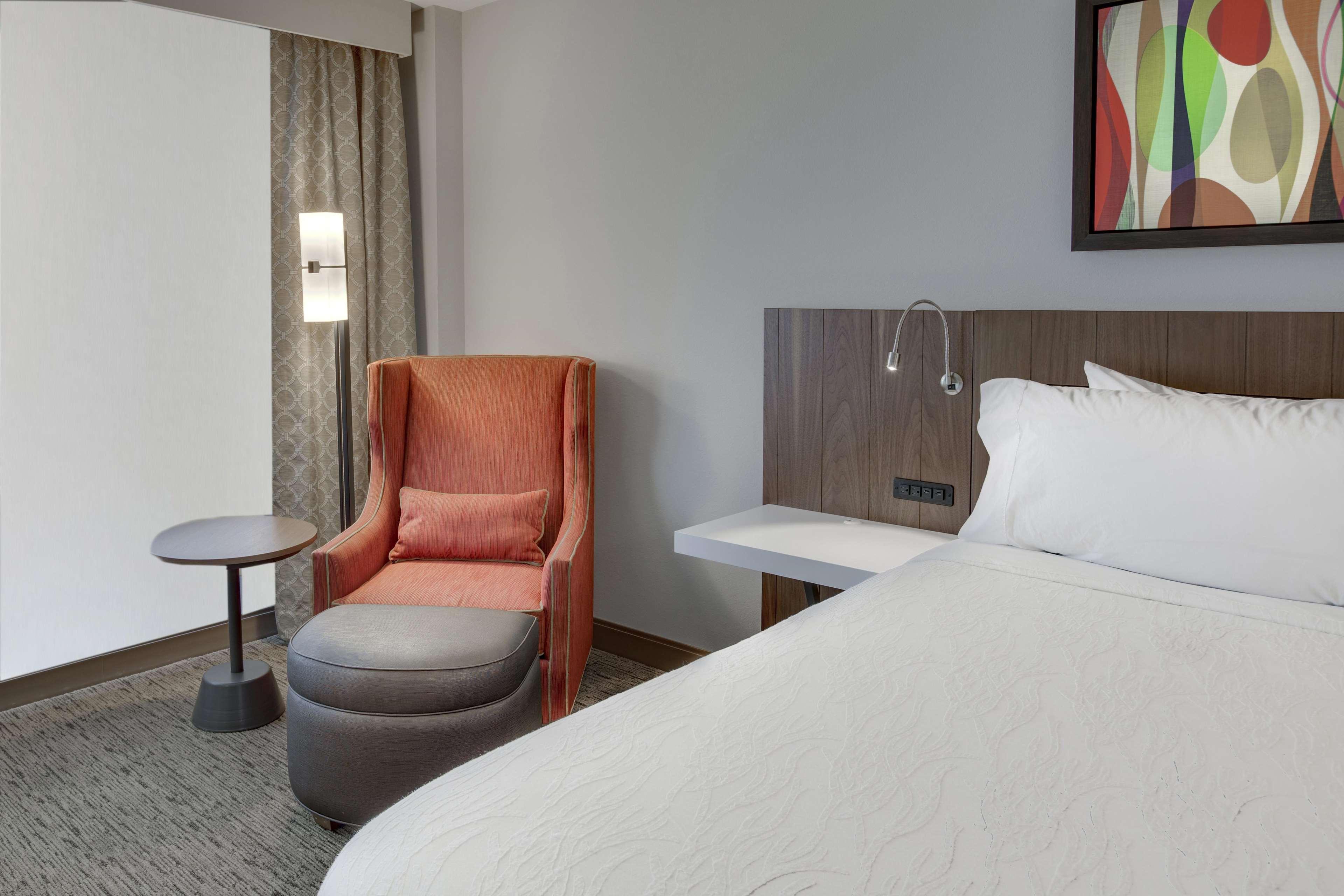 Hilton Garden Inn Oklahoma City Airport Exterior photo