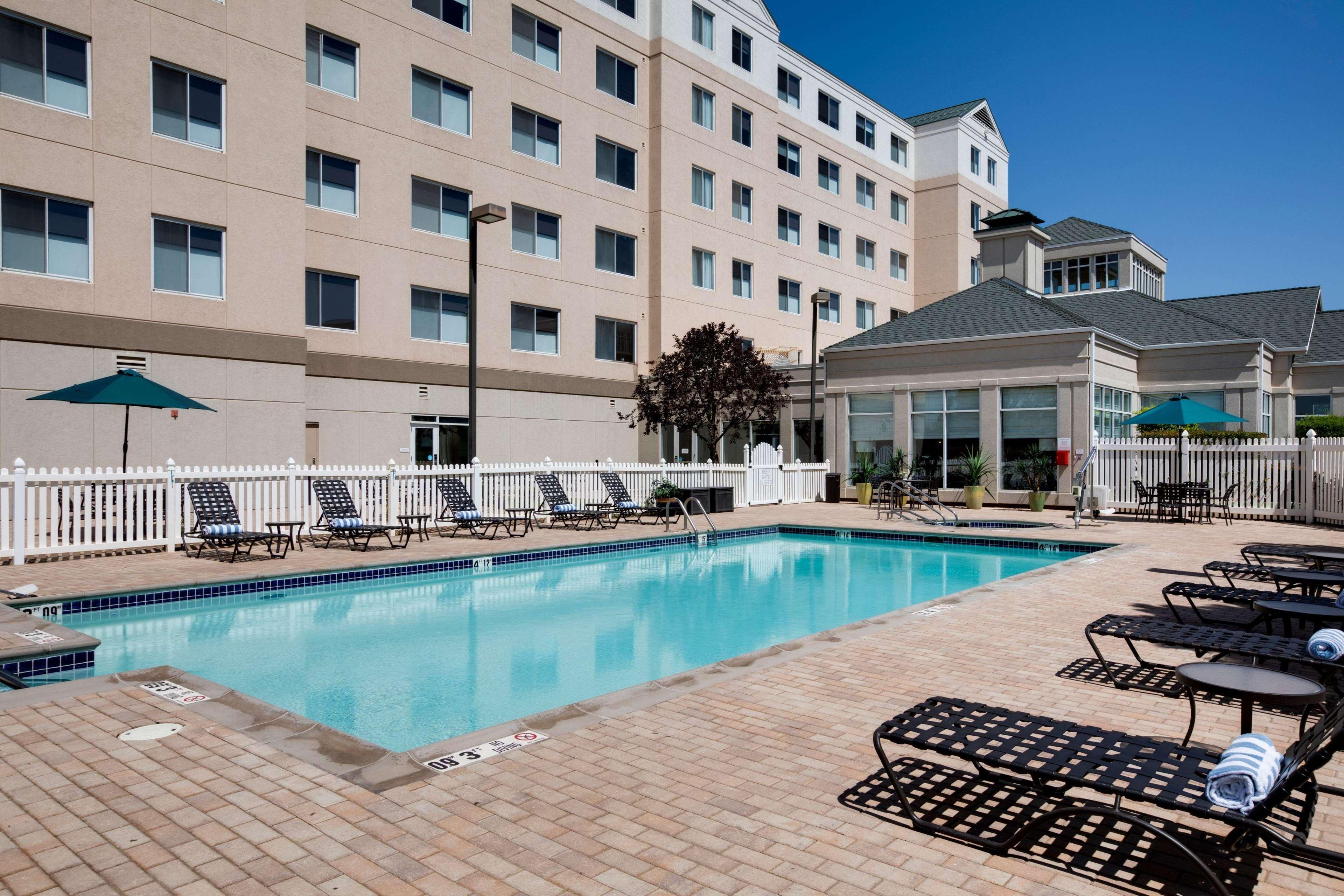 Hilton Garden Inn Oklahoma City Airport Exterior photo