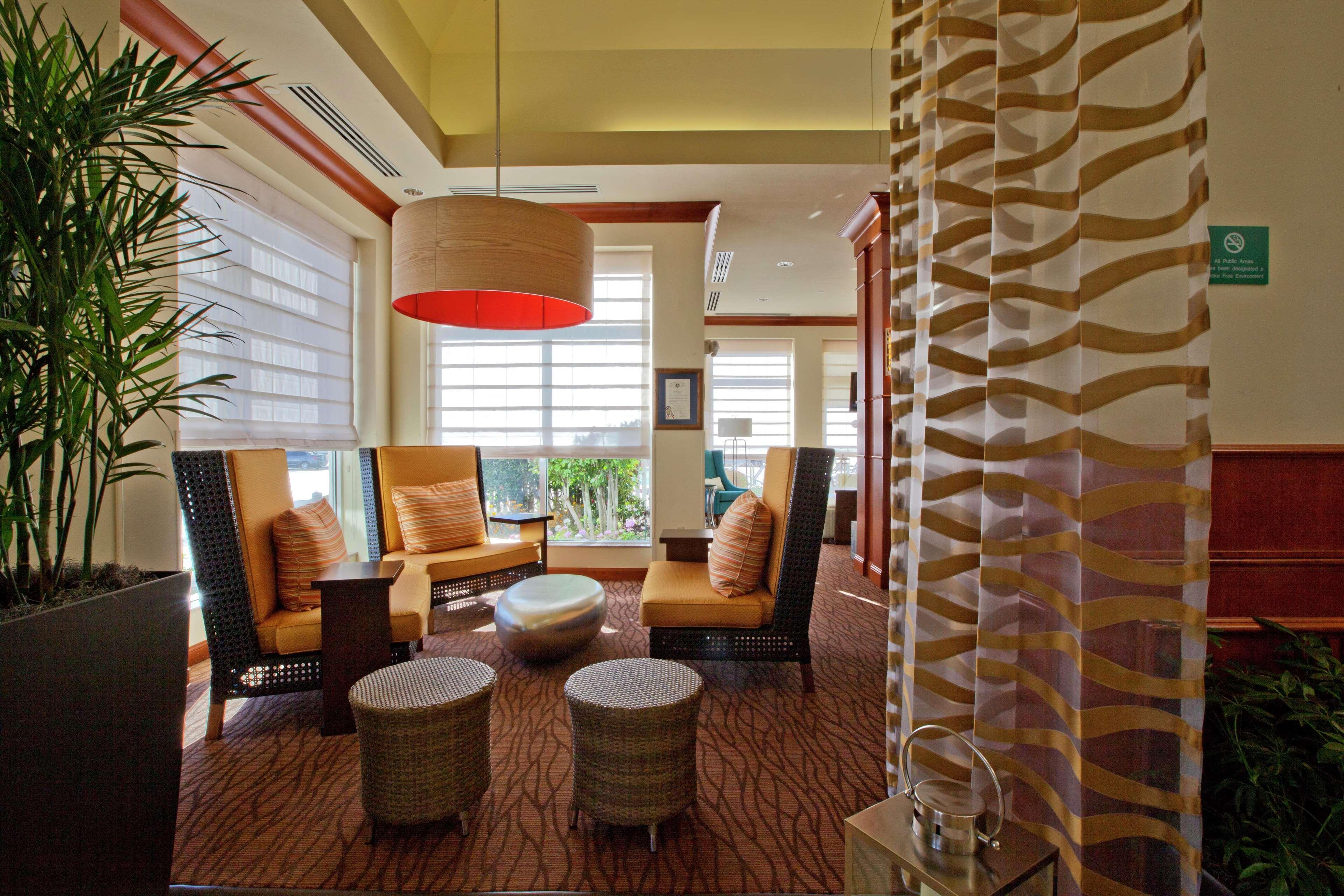 Hilton Garden Inn Oklahoma City Airport Exterior photo