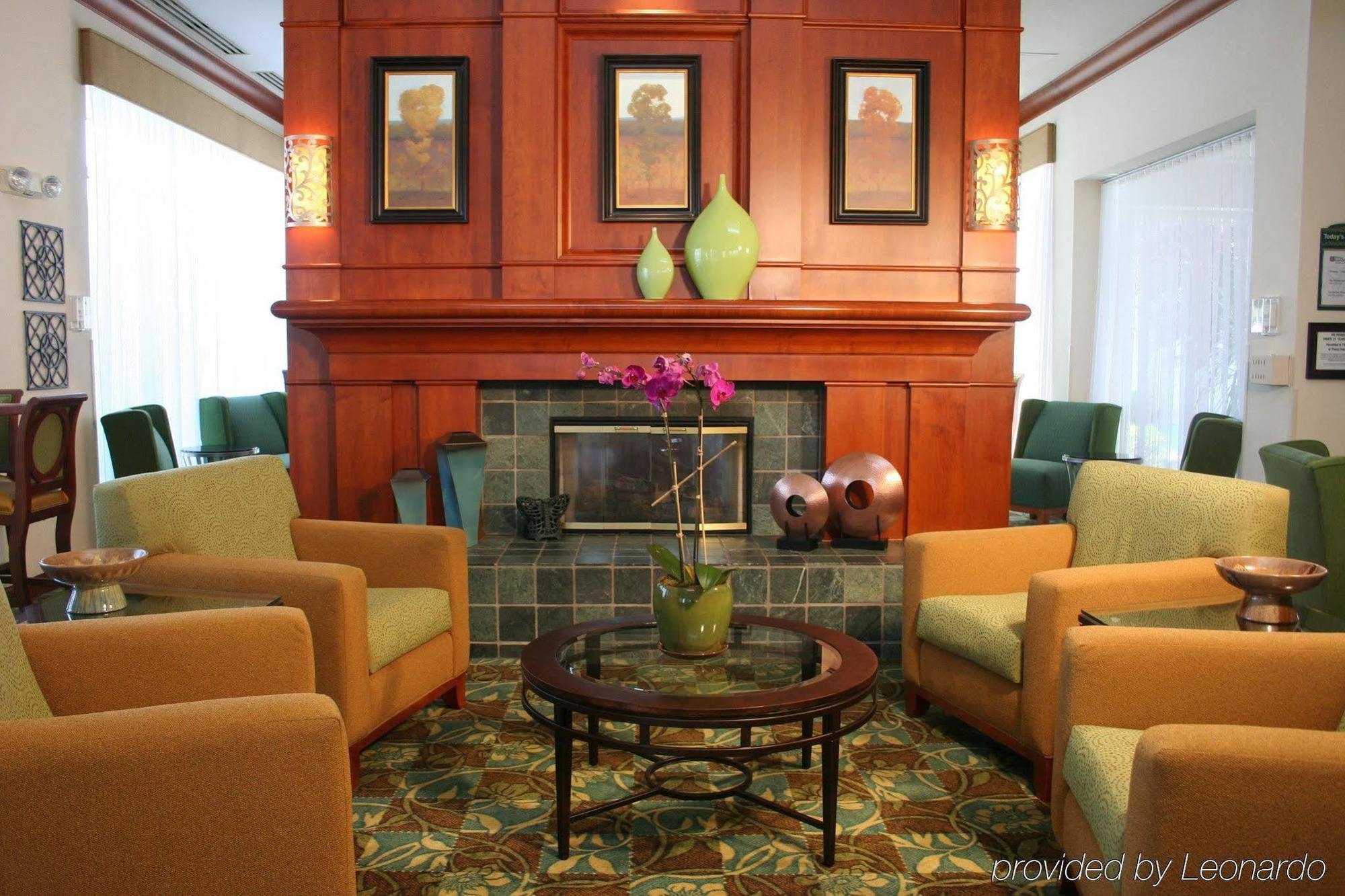 Hilton Garden Inn Oklahoma City Airport Interior photo
